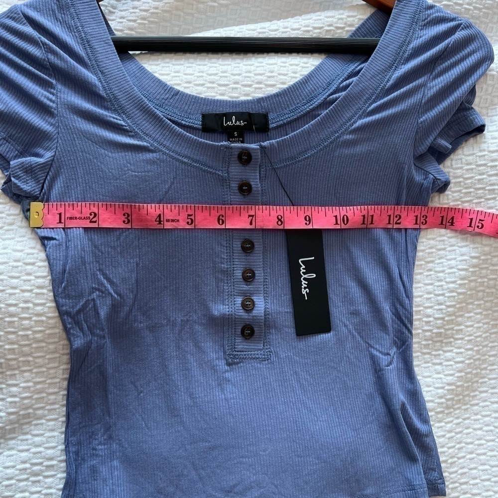 NWT Lulus Short Sleeve Ribbed Rounded Neckline Size S - Picture 10 of 10